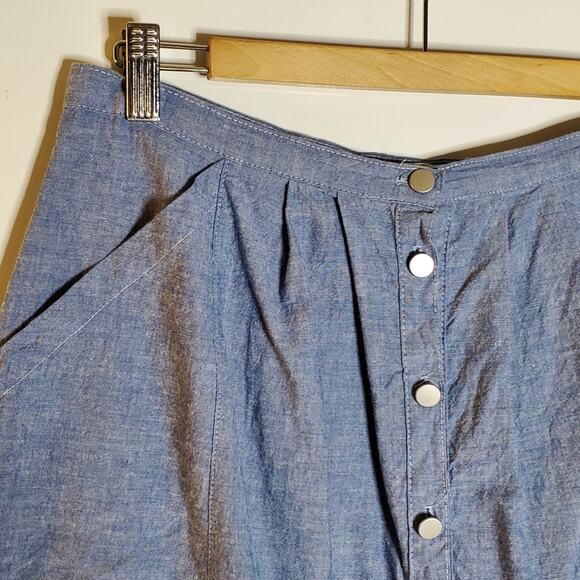 Joie lightweight pleated  blue button front chambray circle flare skirt Large - Picture 8 of 8